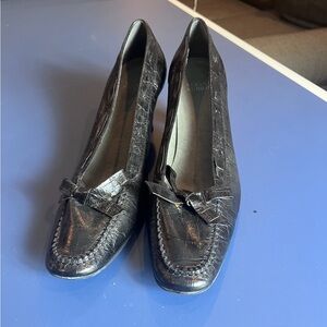 Stuart Weitzman Black Textured Loafers